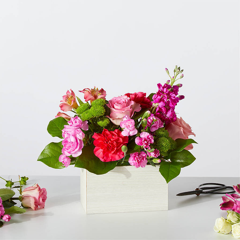 Sweetberry Box – A Florist Original – EUGENE'S FLOWER HOME, Springfield OR