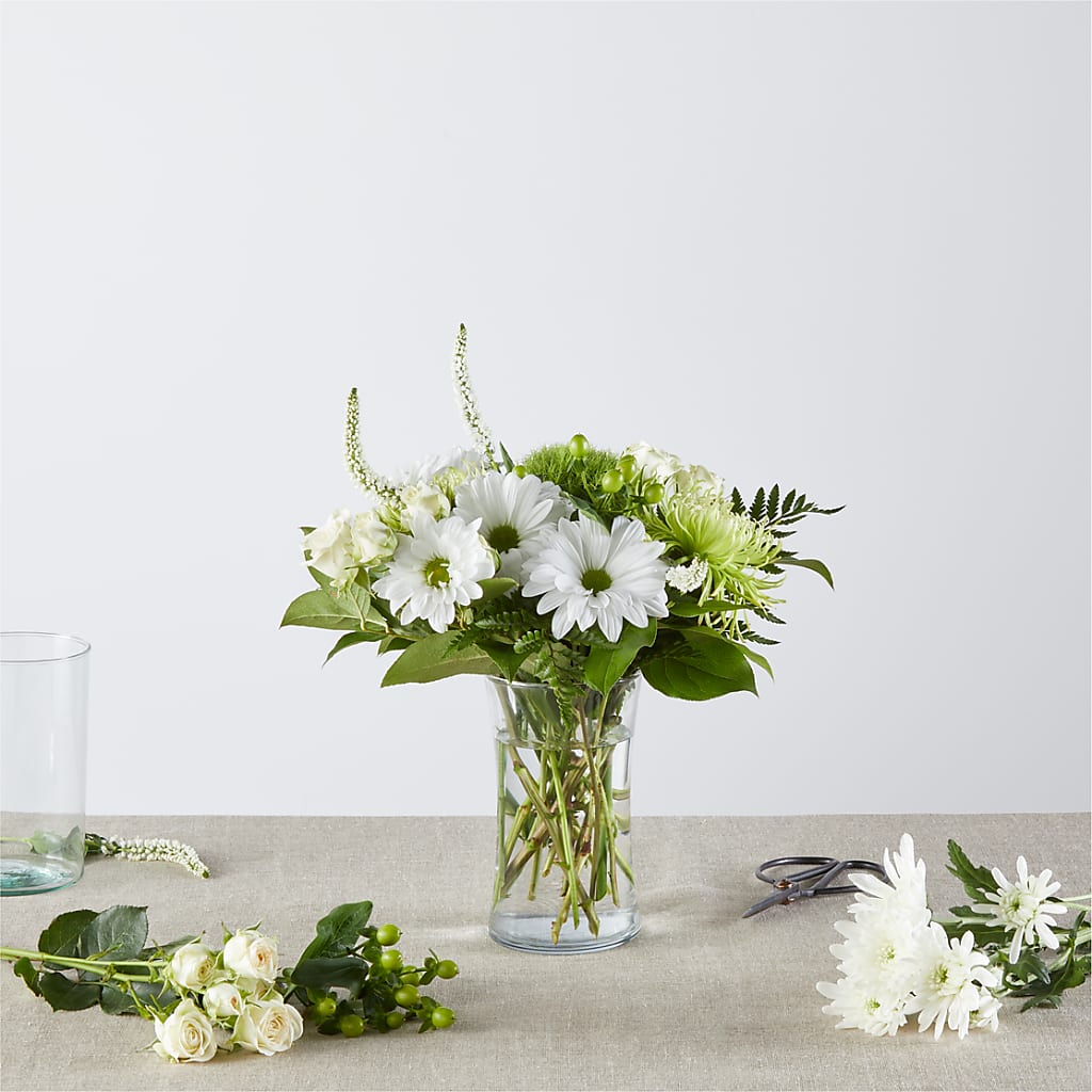 Irish Garden - A Florist Original – EUGENE'S FLOWER HOME, Springfield OR