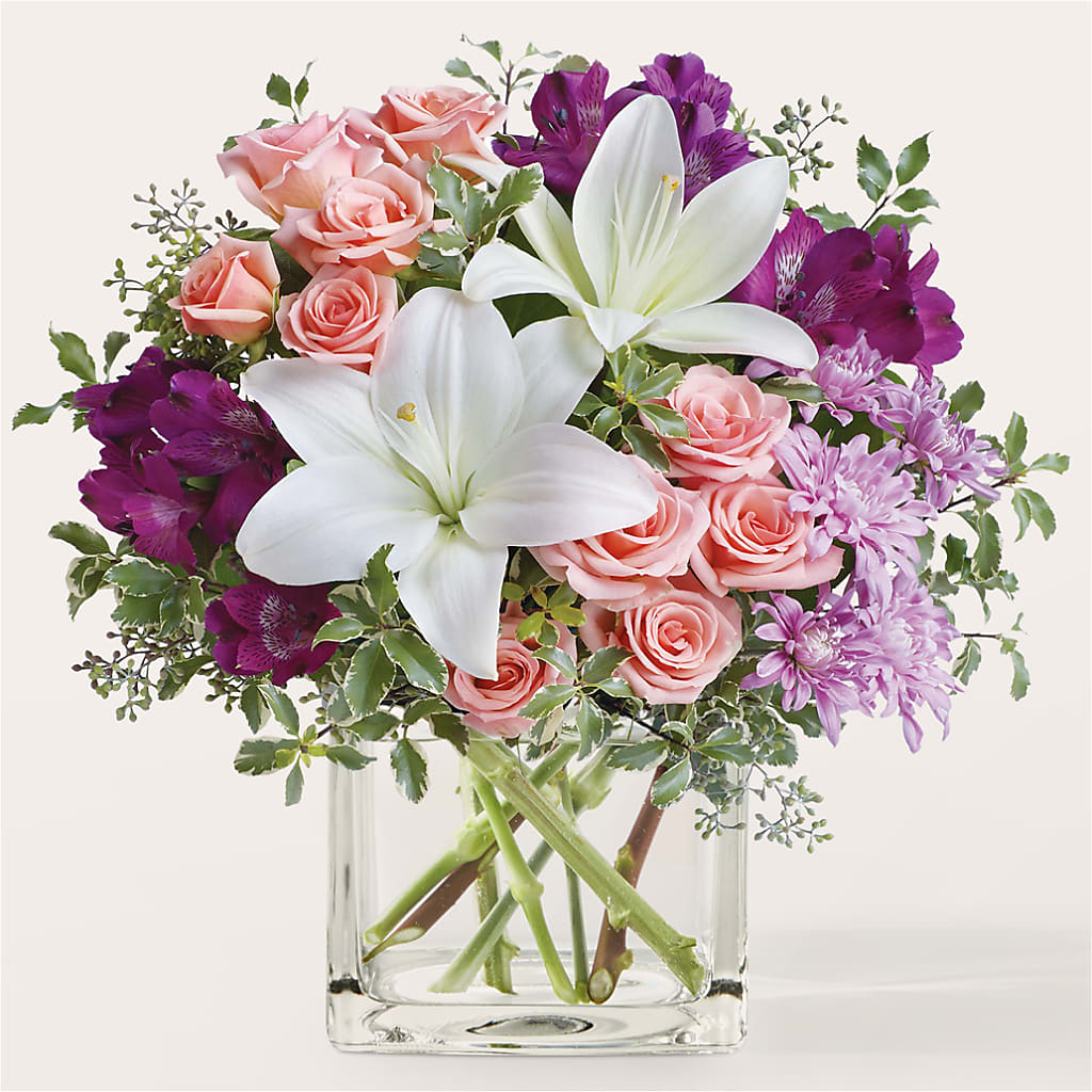 Mani Pedi Bouquet – EUGENE'S FLOWER HOME, Springfield OR