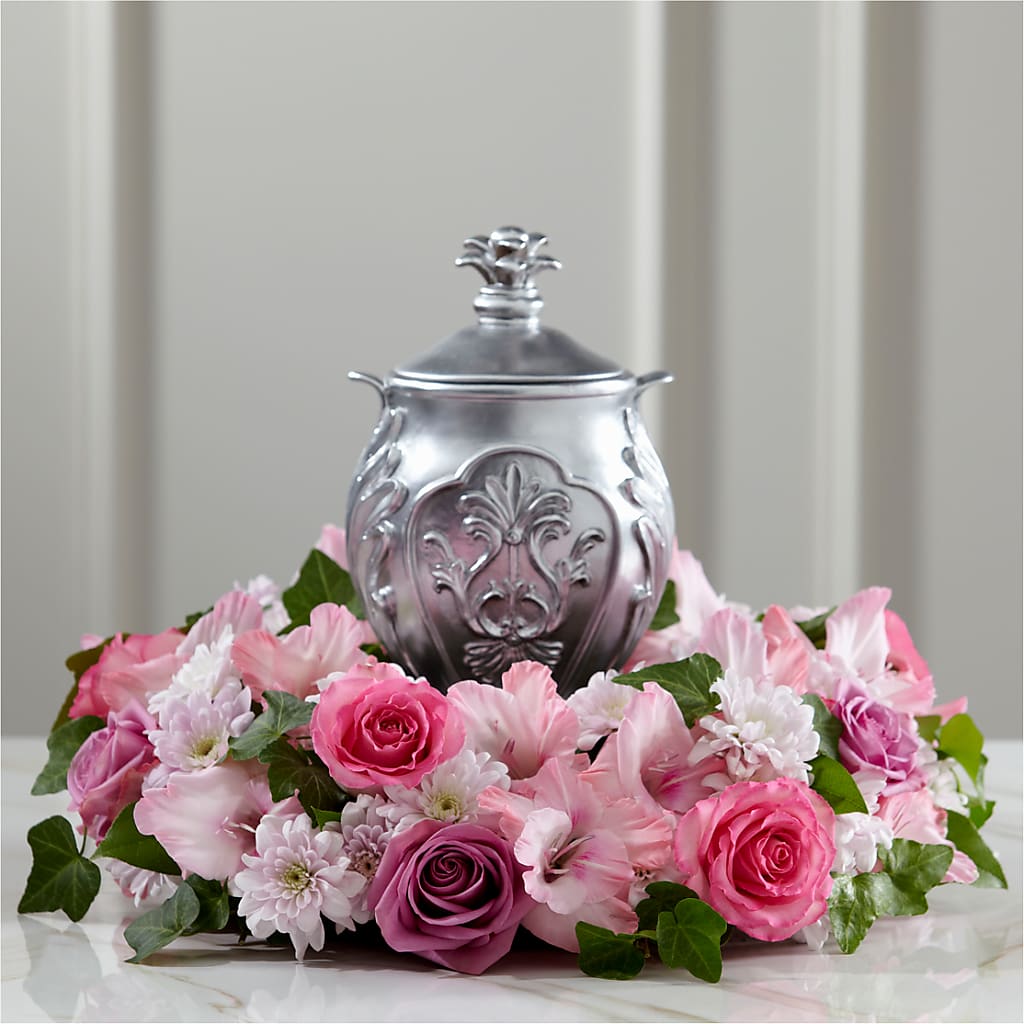 Glorious Tribute Arrangement – EUGENE'S FLOWER HOME, Springfield OR