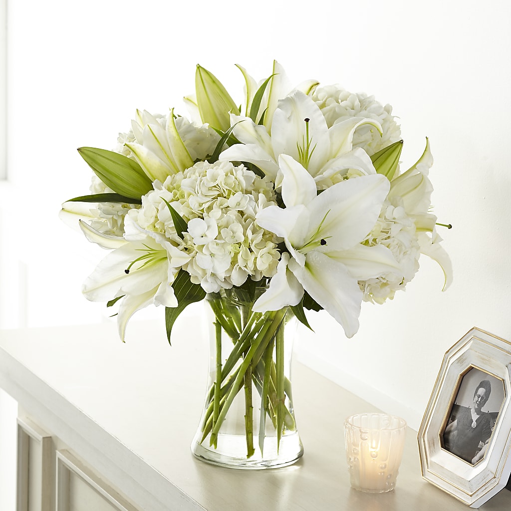 Compassionate Lily Bouquet – EUGENE'S FLOWER HOME, Springfield OR