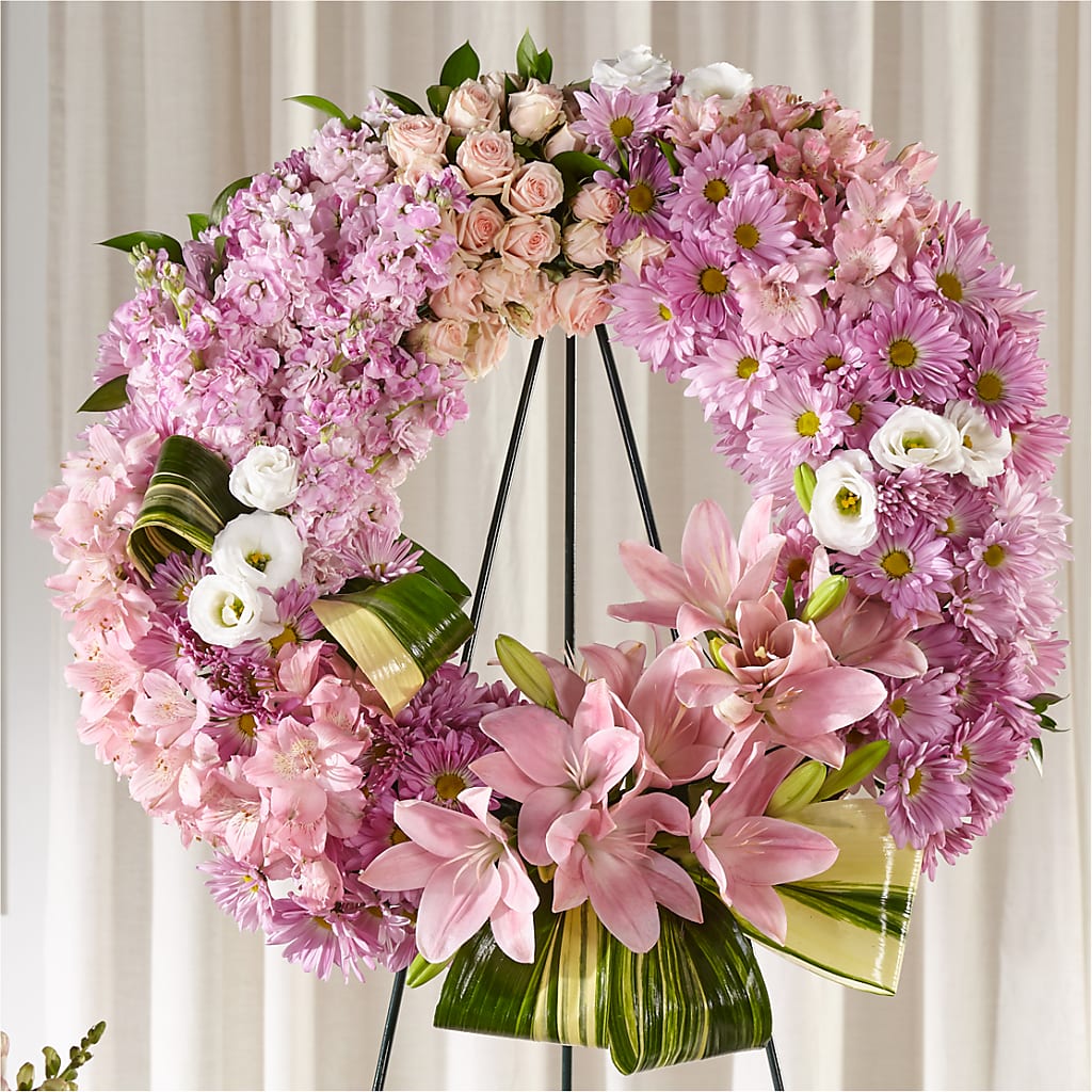 Gift of Warmth Wreath – EUGENE'S FLOWER HOME, Springfield OR