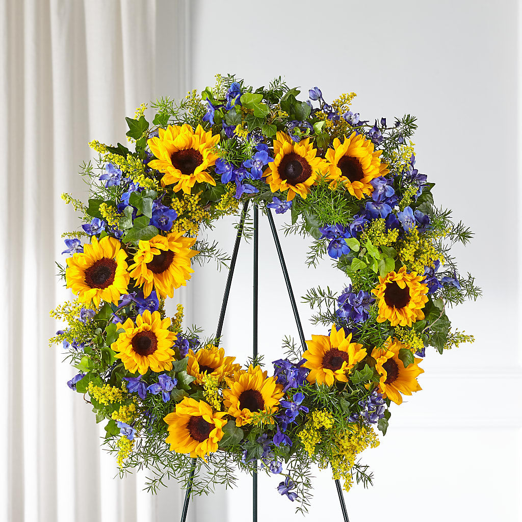 Bright Rays Wreath – EUGENE'S FLOWER HOME, Springfield OR