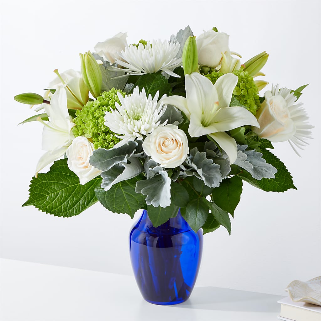 Snowy Dreams Bouquet – EUGENE'S FLOWER HOME, Springfield OR
