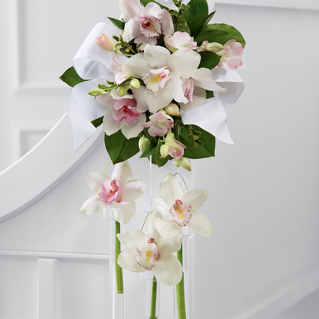 Perfect Entrance Pew Arrangement – EUGENE'S FLOWER HOME, Springfield OR