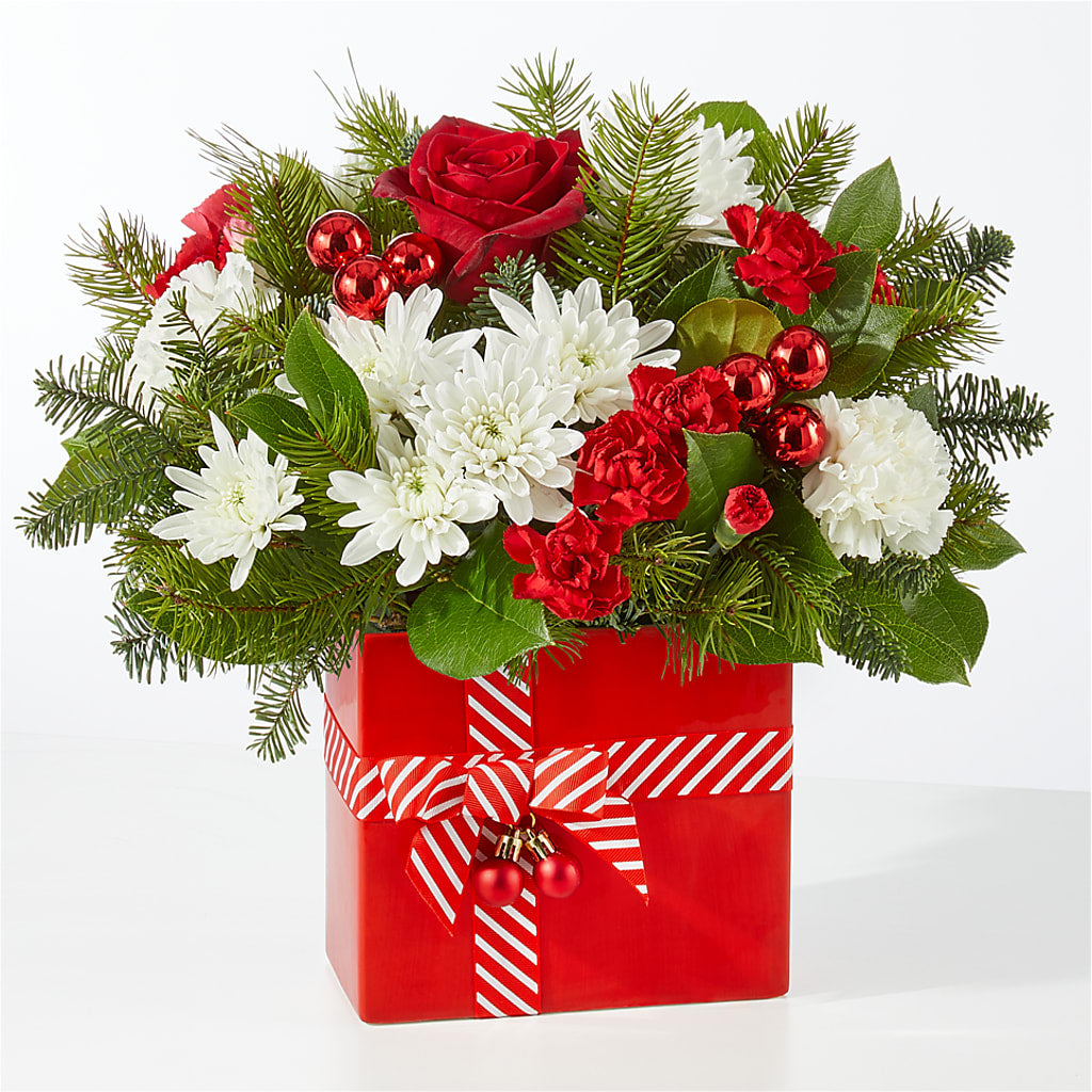 Presents Under the Tree Bouquet – EUGENE'S FLOWER HOME, Springfield OR