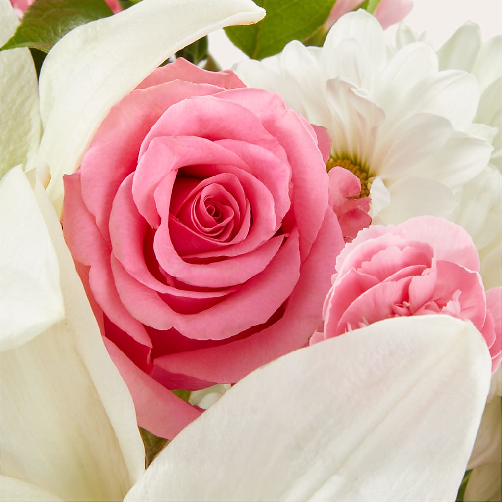 Whispers of Comfort Bouquet – EUGENE'S FLOWER HOME, Springfield OR