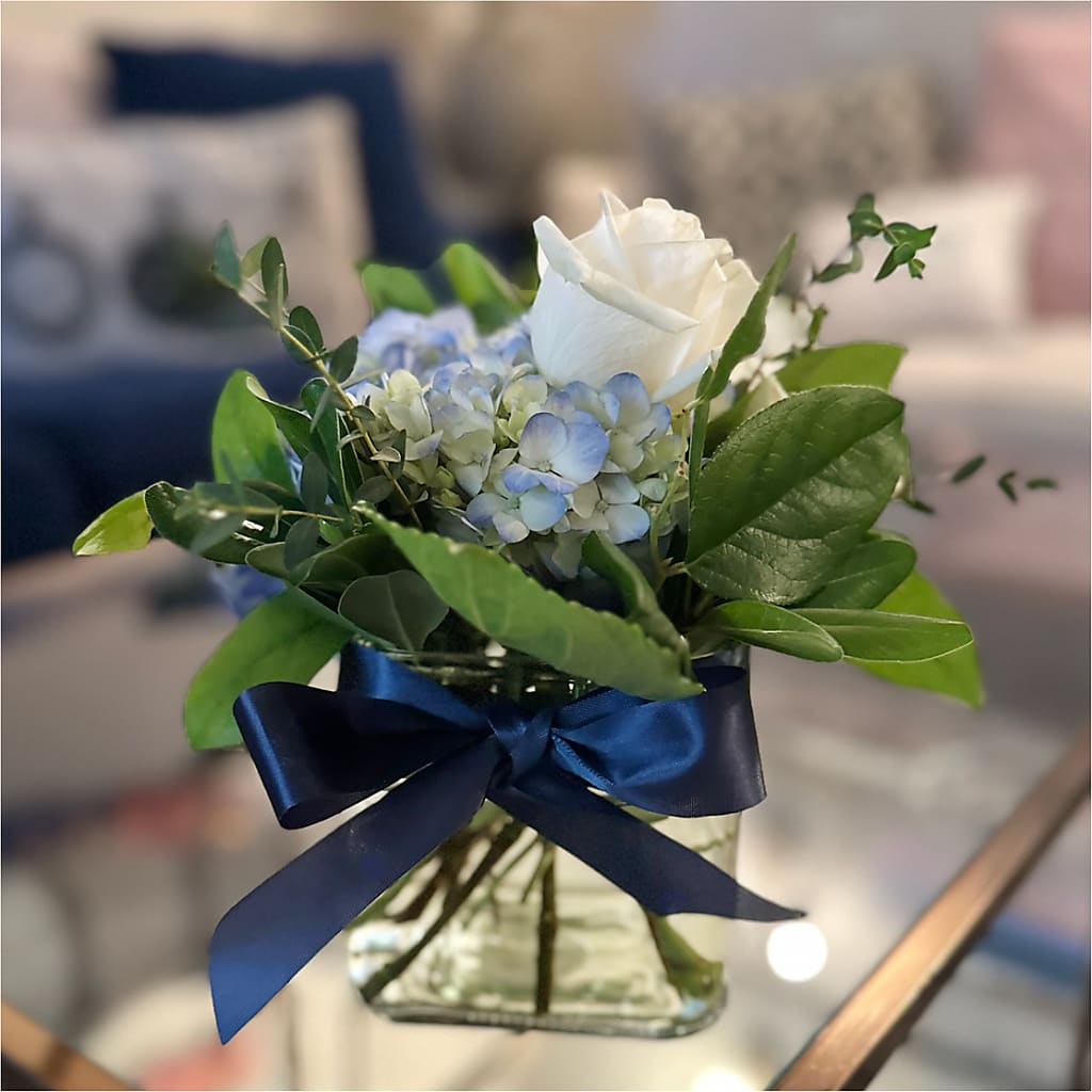 Sky Blue Delight Bouquet – EUGENE'S FLOWER HOME, Springfield OR
