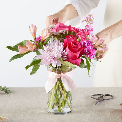 Pink Ribbon - A Florist Original – EUGENE'S FLOWER HOME, Springfield OR