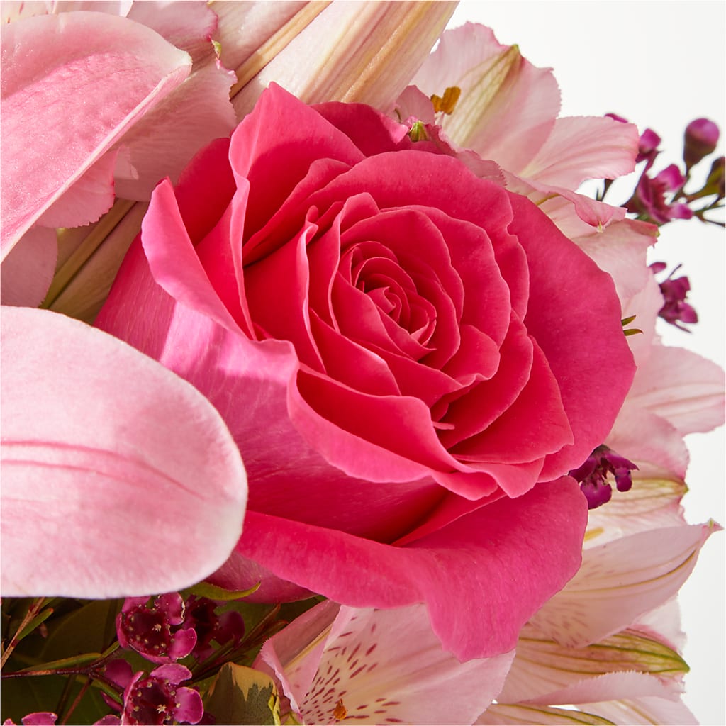 Lucky in Love Bouquet – EUGENE'S FLOWER HOME, Springfield OR