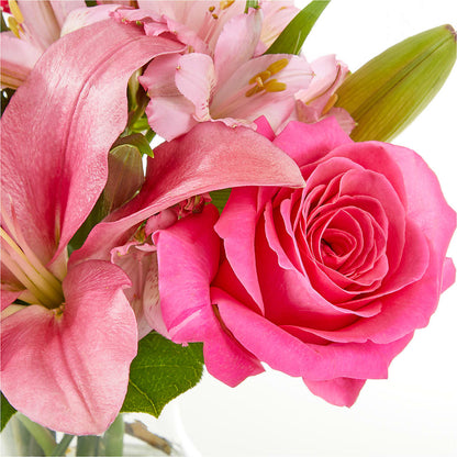 Lots of Love Bouquet – EUGENE'S FLOWER HOME, Springfield OR