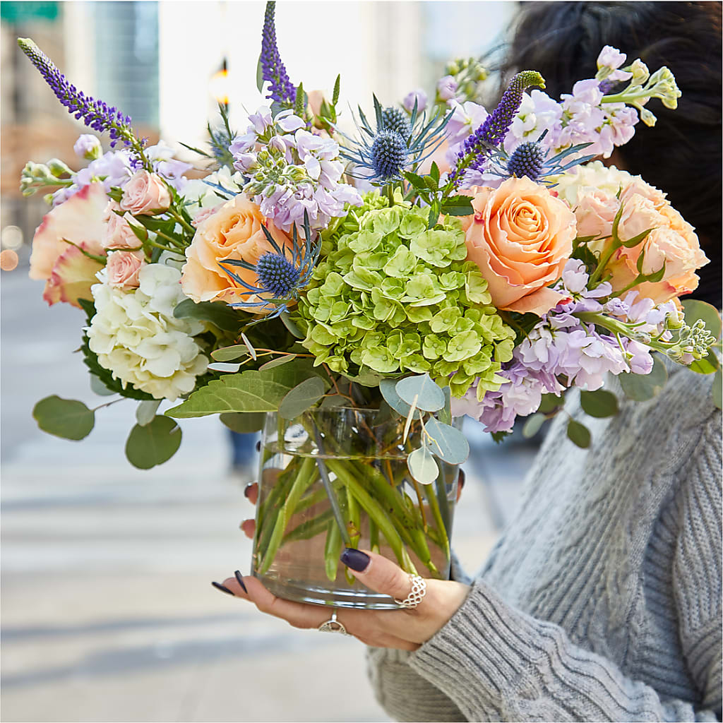 Porch Swing Bouquet – EUGENE'S FLOWER HOME, Springfield OR